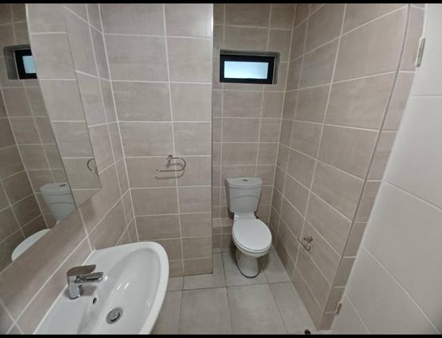 1 BEDROOM PROPERTY TO RENT IN GREENBAY ECO ESTATE